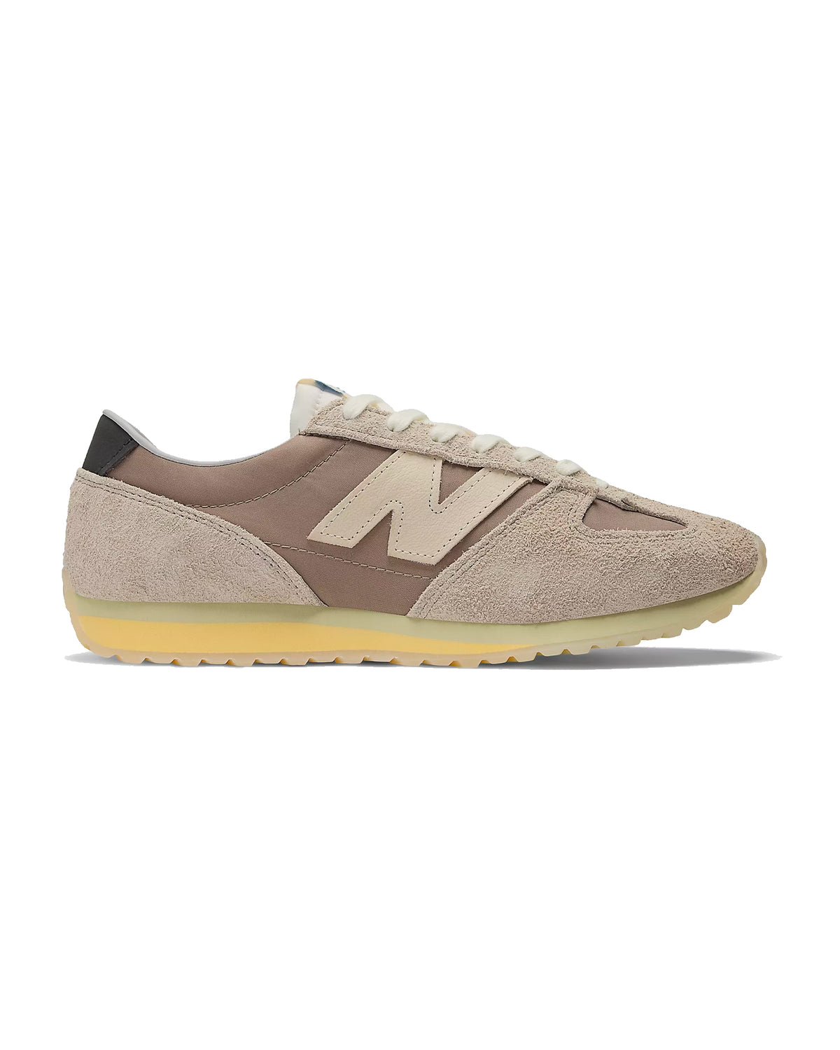 Sneakers New Balance 471 beige arid stone et crème profil droit