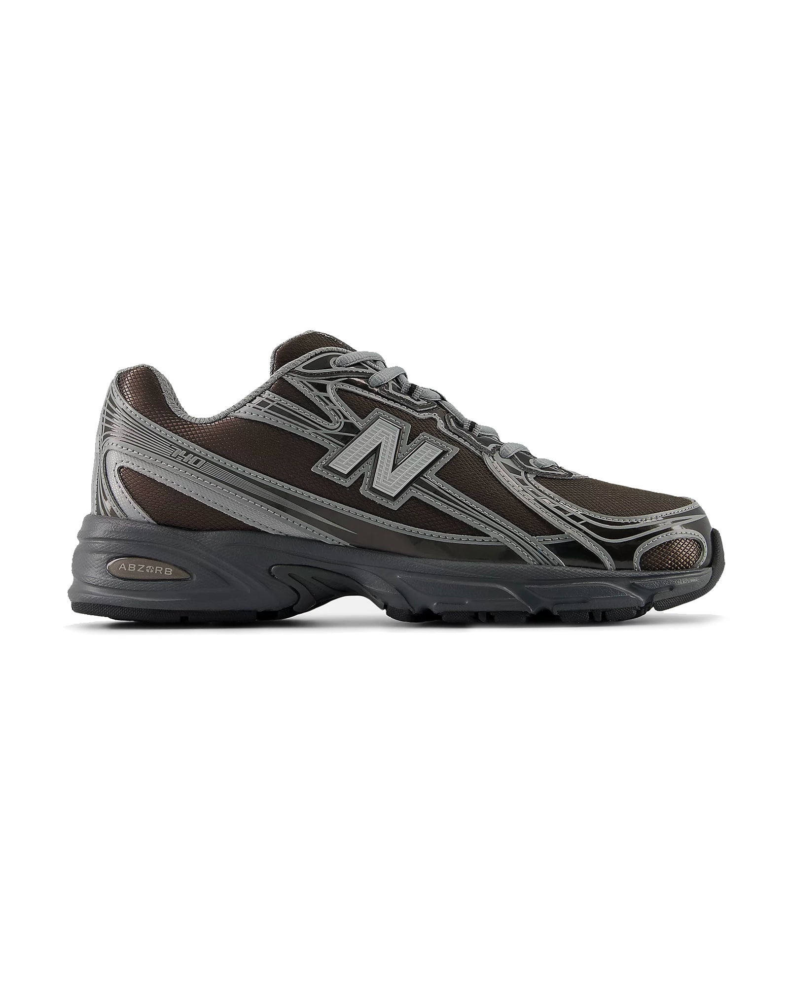 Sneakers New Balance 740 noir gris métal argenté profil gauche