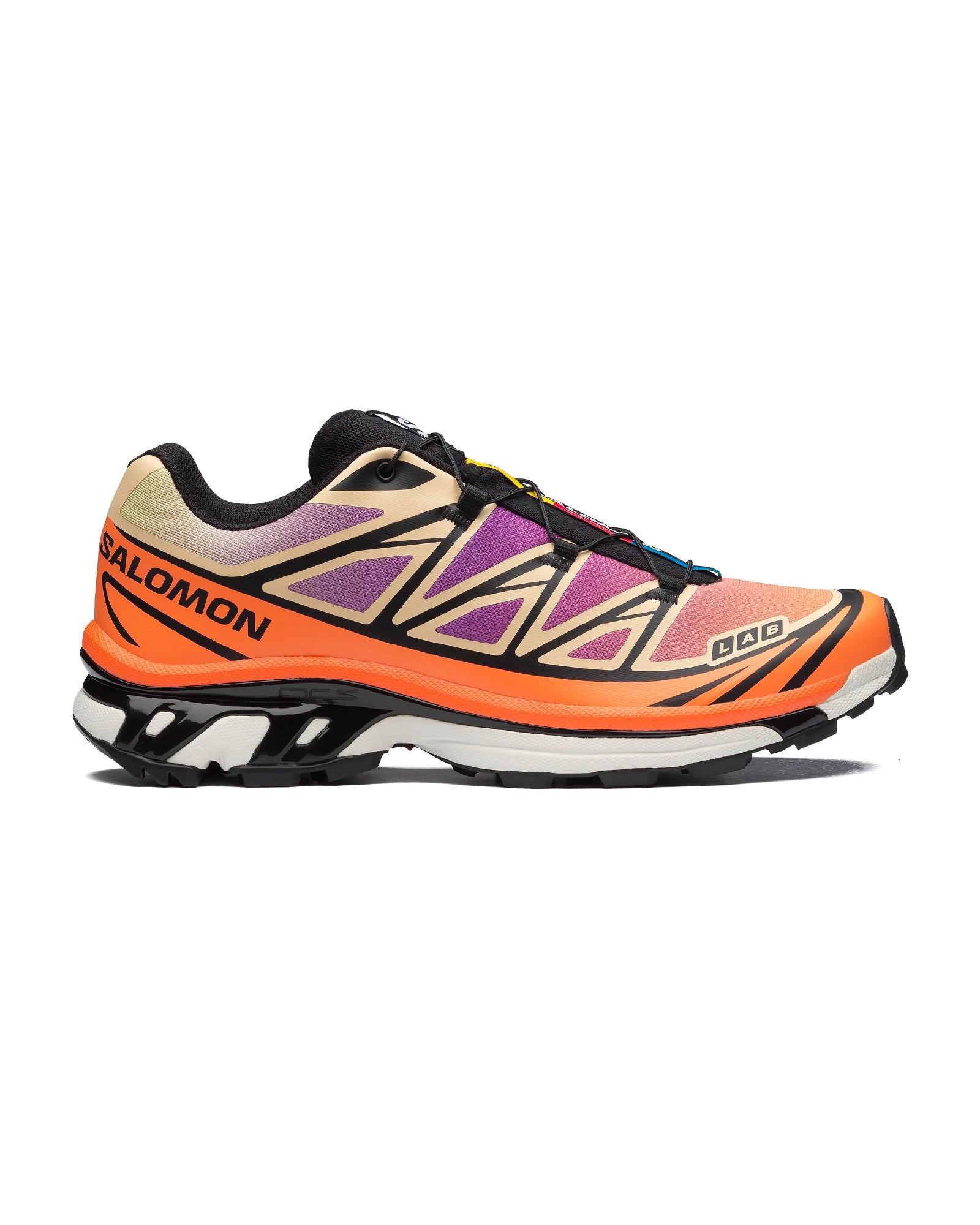 Sneakers Salomon XT-6 orange vif et violet avec semelle blanche profil gauche