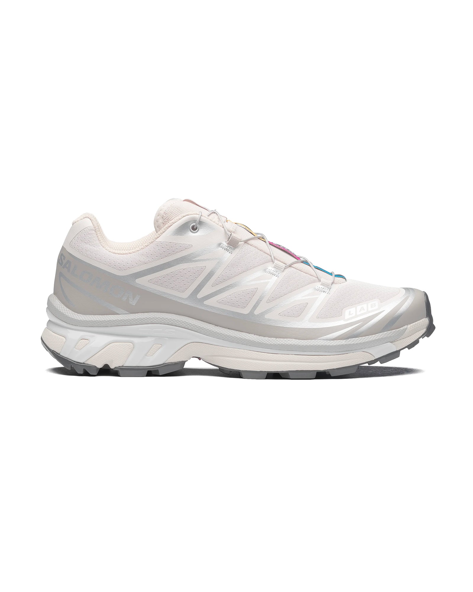 Sneakers Salomon XT6 Rainy Day Paloma blanc crème et gris argent profil gauche